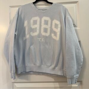 Taylor Swift 1989 (Taylor’s Version) Light Blue Crewneck Sweatshirt - XL